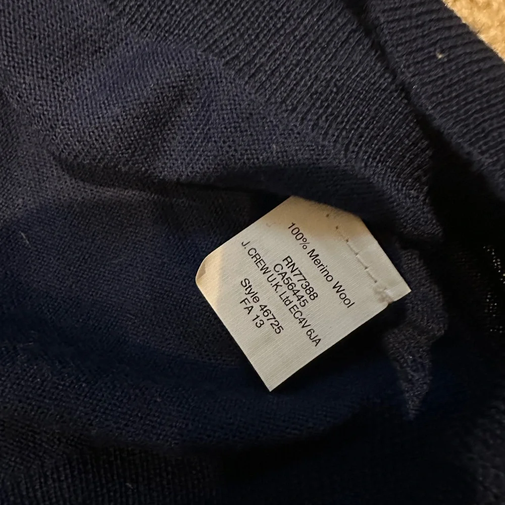 Beautiful midnight blue J.Crew women’s size small sweater